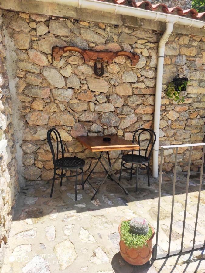 Hostal Moline Bruguera Bagian luar foto
