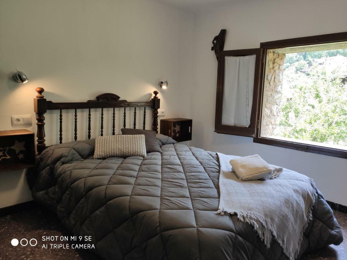Hostal Moline Bruguera Bagian luar foto