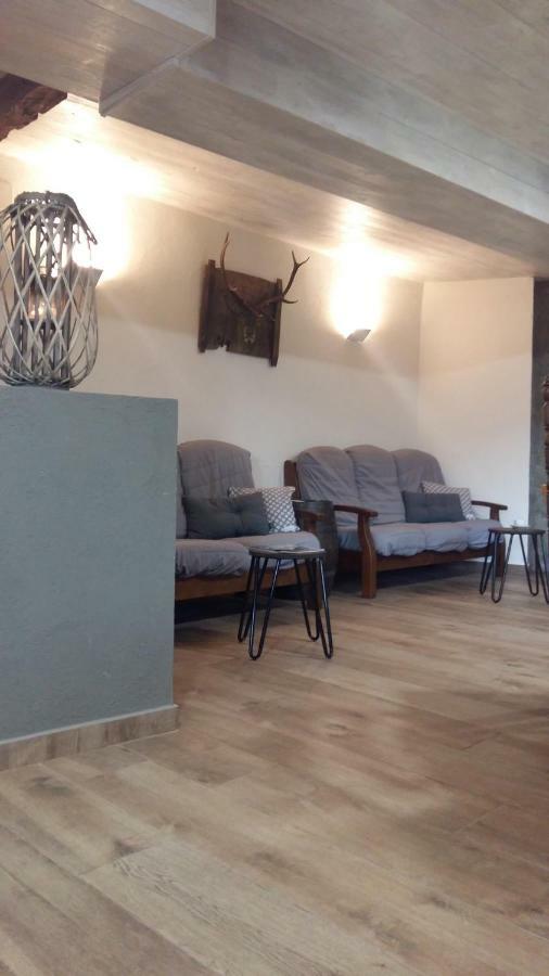 Hostal Moline Bruguera Bagian luar foto